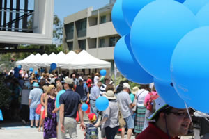 crowd at SEDA Seeing Eye Dogs Australia Open Day