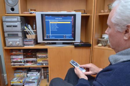 Michael Simpson and talking set top box Michael Simpson uses a talking set top box